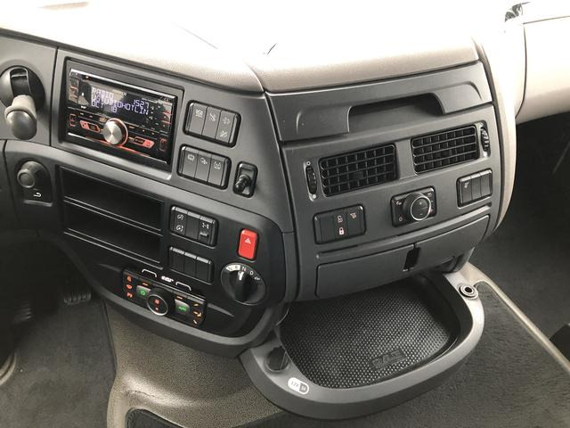 Tracteur routier DAF XF 480 FT SSC, TraXon, ZF Intarder, Standklima: photos 13 Tracteur routier DAF XF 480 FT SSC, TraXon, ZF Intarder, Standklima: photos 13