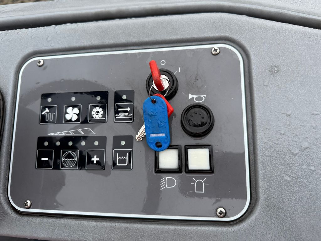 Autolaveuse Hakomatic B1100 Kehr- Nass- Scheuersaugmaschine: photos 12