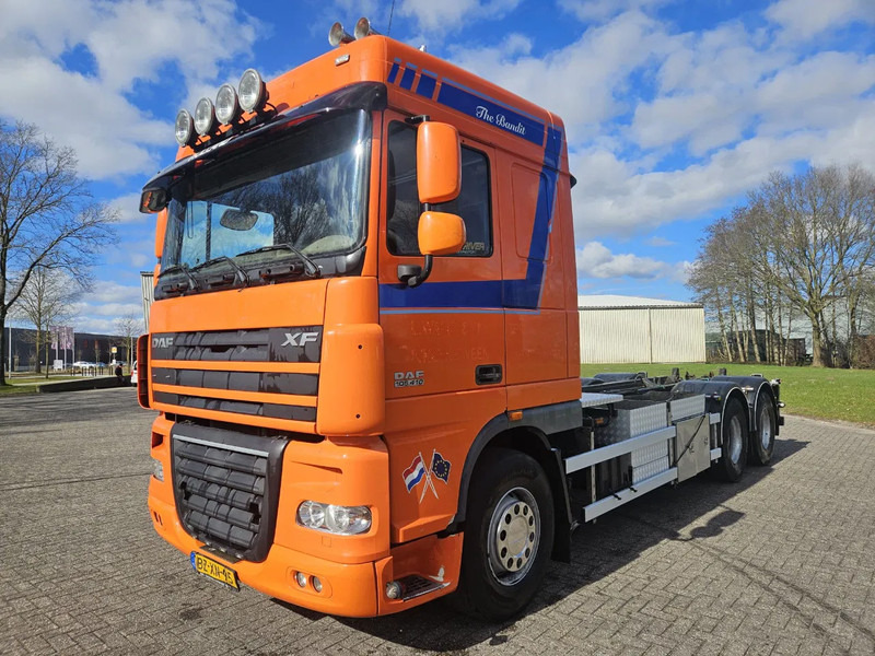 DAF XF 105 410 | 6X2 | Manual | Euro 5 | 10 Tyres - Châssis cabine: photos 1 DAF XF 105 410 | 6X2 | Manual | Euro 5 | 10 Tyres - Châssis cabine: photos 1