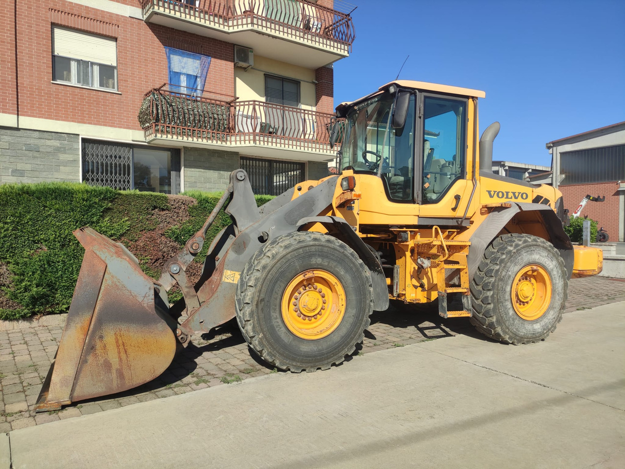 VOLVO L70F - Chargeuse sur pneus: photos 1 VOLVO L70F - Chargeuse sur pneus: photos 1