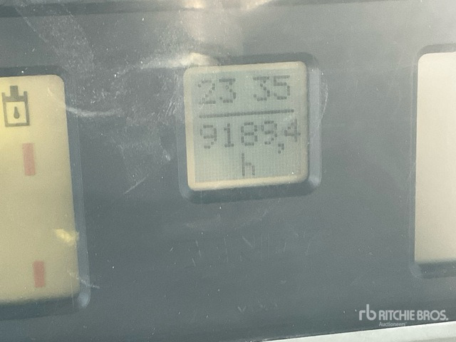 2002 Fendt 714 Vario Favorit 4WD Tractor - Tracteur agricole: photos 3 2002 Fendt 714 Vario Favorit 4WD Tractor - Tracteur agricole: photos 3