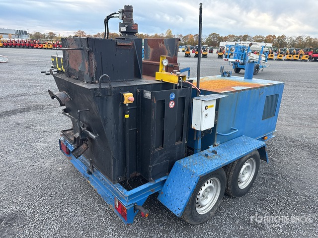 2010 Richard Rupprecht GmbH 230-RW Asphalt Distributor Trailer - Répandeuse: photos 3 2010 Richard Rupprecht GmbH 230-RW Asphalt Distributor Trailer - Répandeuse: photos 3