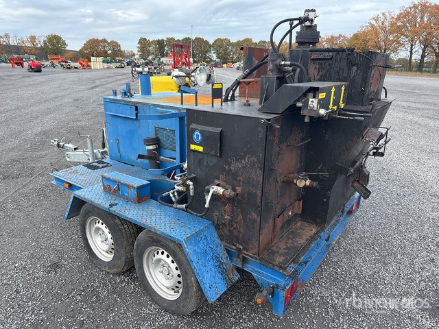 2010 Richard Rupprecht GmbH 230-RW Asphalt Distributor Trailer - Répandeuse: photos 2 2010 Richard Rupprecht GmbH 230-RW Asphalt Distributor Trailer - Répandeuse: photos 2