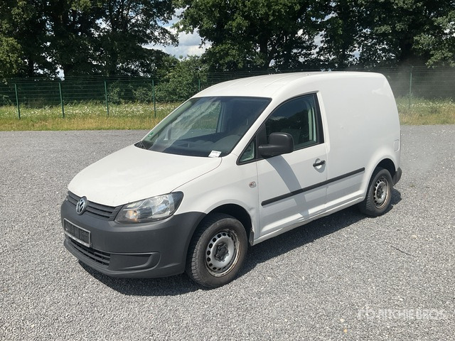 2011 Volkswagen Caddy TDI Automobile - Voiture: photos 1 2011 Volkswagen Caddy TDI Automobile - Voiture: photos 1