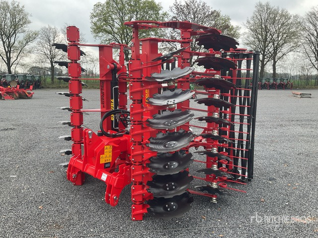 2025 Ziegler Disc Master Pro 4501 (Unused) Disc Harrow - Cover crop: photos 1 2025 Ziegler Disc Master Pro 4501 (Unused) Disc Harrow - Cover crop: photos 1