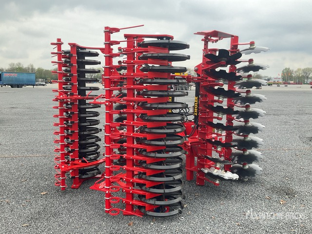 2025 Ziegler Disc Master Pro 4501 (Unused) Disc Harrow - Cover crop: photos 4 2025 Ziegler Disc Master Pro 4501 (Unused) Disc Harrow - Cover crop: photos 4