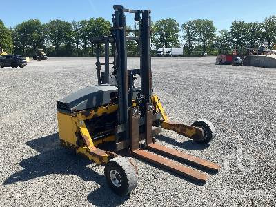 MOFFETT M4-20.3 - Chariot tout terrain: photos 4 MOFFETT M4-20.3 - Chariot tout terrain: photos 4