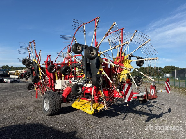 Poettinger TOP 1252 Hay Rake - Faneuse: photos 3 Poettinger TOP 1252 Hay Rake - Faneuse: photos 3