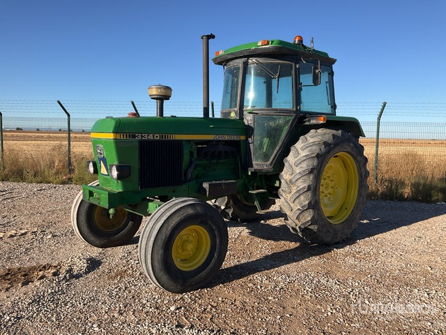 1983 John Deere 3340 2WD Tractor - Tracteur agricole: photos 1 1983 John Deere 3340 2WD Tractor - Tracteur agricole: photos 1