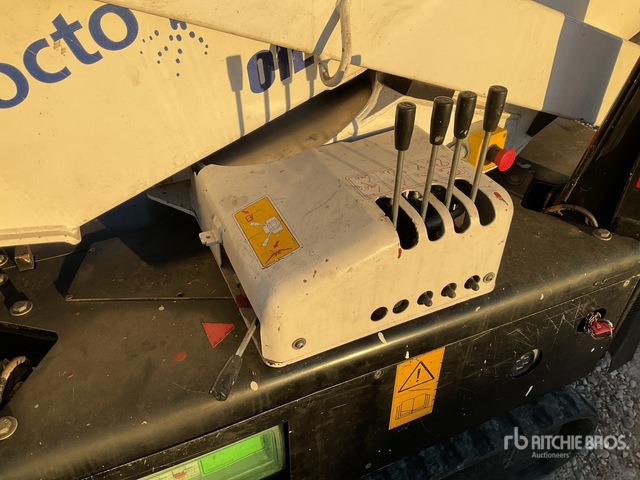 2007 Oil & Steel OCTOPUSSY 1715 Crawler Diesel Articulating Boom Lift - Nacelle articulée: photos 4 2007 Oil & Steel OCTOPUSSY 1715 Crawler Diesel Articulating Boom Lift - Nacelle articulée: photos 4