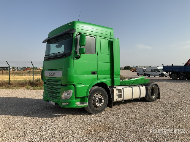 2015 DAF XF 510 FT 4x2 S/A Sleeper Truck Tractor - Broyeur/ Épareuse: photos 2 2015 DAF XF 510 FT 4x2 S/A Sleeper Truck Tractor - Broyeur/ Épareuse: photos 2