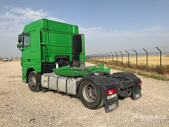 2015 DAF XF 510 FT 4x2 S/A Sleeper Truck Tractor - Broyeur/ Épareuse: photos 3 2015 DAF XF 510 FT 4x2 S/A Sleeper Truck Tractor - Broyeur/ Épareuse: photos 3