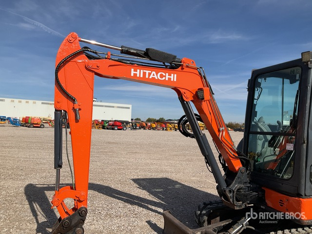 2016 Hitachi ZX33U-5 Mini Excavator: <6.6t - Mini pelle: photos 5 2016 Hitachi ZX33U-5 Mini Excavator: <6.6t - Mini pelle: photos 5