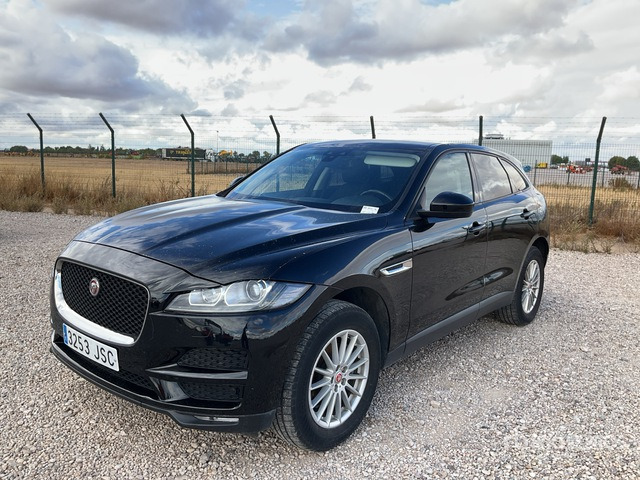 2016 Jaguar F Pace AWD Automobile - Voiture: photos 2 2016 Jaguar F Pace AWD Automobile - Voiture: photos 2