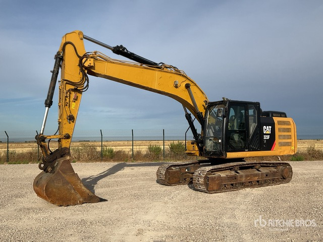 2017 Cat 323FLN Tracked Excavator - Pelle sur chenille: photos 2 2017 Cat 323FLN Tracked Excavator - Pelle sur chenille: photos 2