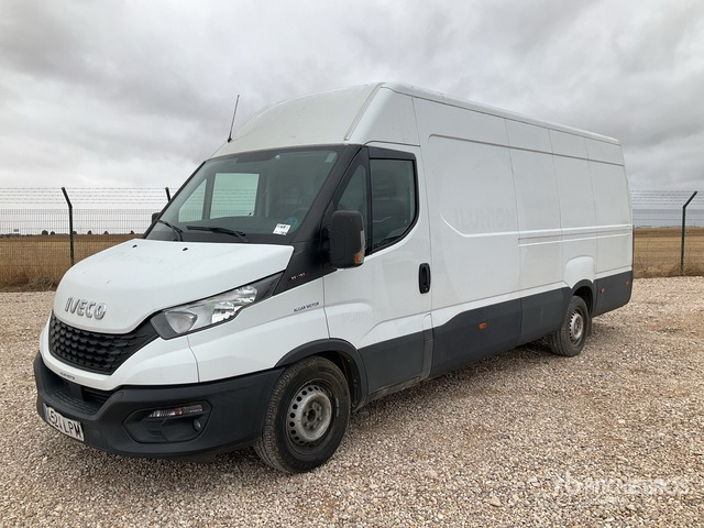 2021 Iveco Daily 35S18 4x2 Van Truck - Camion fourgon: photos 1 2021 Iveco Daily 35S18 4x2 Van Truck - Camion fourgon: photos 1