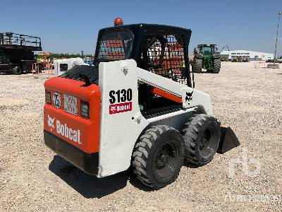 BOBCAT S130 - Mini chargeuse: photos 3 BOBCAT S130 - Mini chargeuse: photos 3