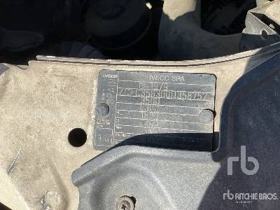 IVECO 35S10 4x2 - Camion fourgon: photos 5 IVECO 35S10 4x2 - Camion fourgon: photos 5