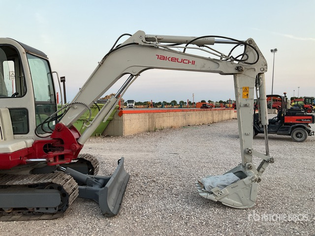 Takeuchi TB150S Tracked Excavator - Pelle sur chenille: photos 4 Takeuchi TB150S Tracked Excavator - Pelle sur chenille: photos 4