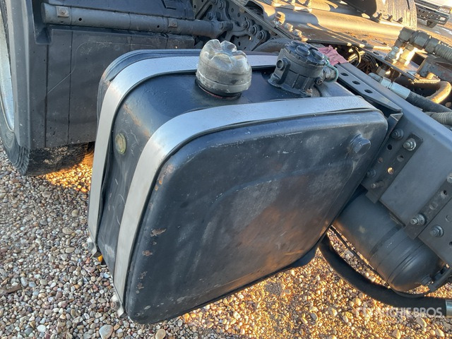 2012 Mercedes-Benz Actros 1845LS 4x2 S/A Sleeper Truck Tractor - Tracteur routier: photos 4 2012 Mercedes-Benz Actros 1845LS 4x2 S/A Sleeper Truck Tractor - Tracteur routier: photos 4