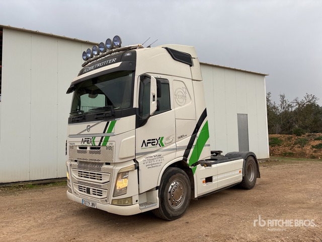 2013 Volvo FH500 4x2 S/A Sleeper Truck Tractor - Tracteur routier: photos 2 2013 Volvo FH500 4x2 S/A Sleeper Truck Tractor - Tracteur routier: photos 2