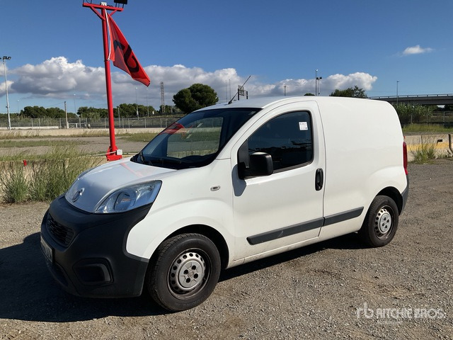 2017 Fiat Fiorino Multijet Cargo Van - Véhicule utilitaire: photos 1 2017 Fiat Fiorino Multijet Cargo Van - Véhicule utilitaire: photos 1
