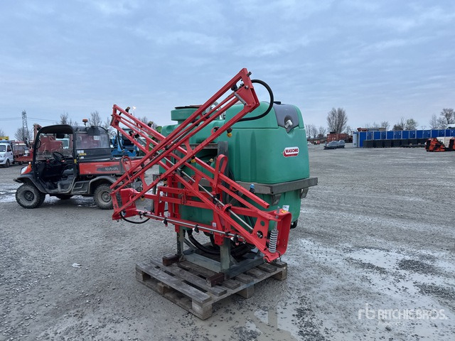 1997 Unigreen 3-Point Hitch Sprayer - Pulvé porté: photos 3 1997 Unigreen 3-Point Hitch Sprayer - Pulvé porté: photos 3