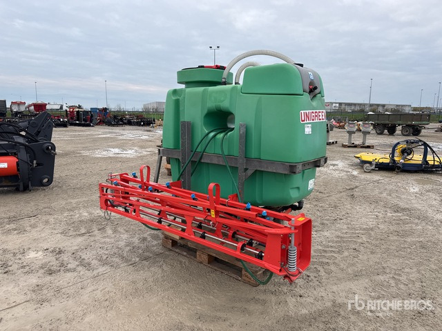1998 Unigreen 3-Point Hitch Sprayer - Pulvé porté: photos 3 1998 Unigreen 3-Point Hitch Sprayer - Pulvé porté: photos 3