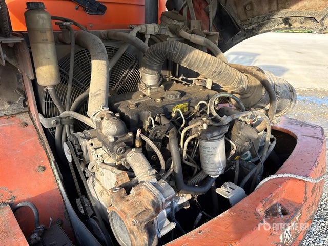 2001 Hitachi W80 Wheel Loader - Chargeuse sur pneus: photos 5 2001 Hitachi W80 Wheel Loader - Chargeuse sur pneus: photos 5