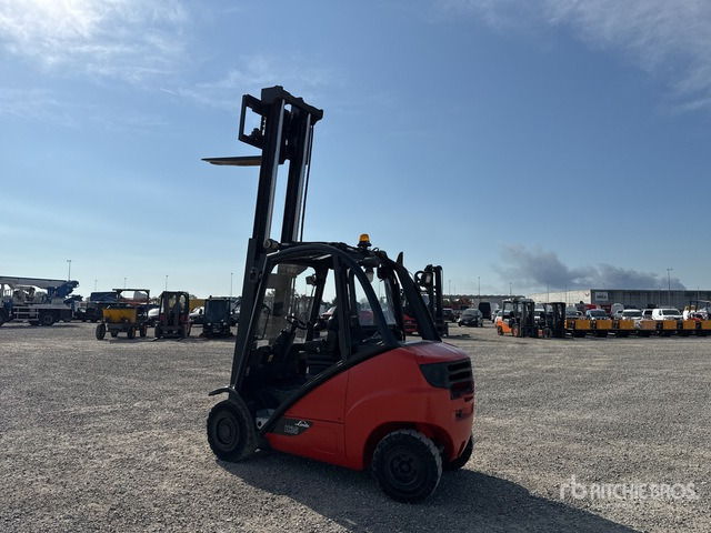 2004 Linde H35D 3500 kg Forklift - Chariot élévateur: photos 4 2004 Linde H35D 3500 kg Forklift - Chariot élévateur: photos 4