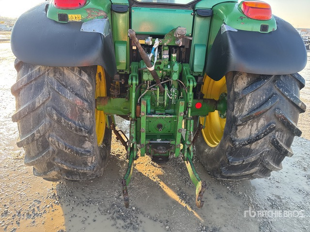 2005 John Deere 6520 4WD Tractor - Tracteur agricole: photos 4 2005 John Deere 6520 4WD Tractor - Tracteur agricole: photos 4