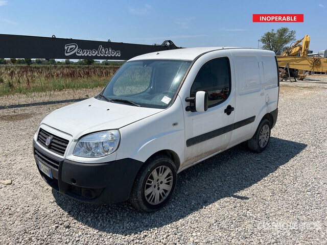 2008 Fiat Doblo (Inoperable) Van Truck - Fourgonnette: photos 1 2008 Fiat Doblo (Inoperable) Van Truck - Fourgonnette: photos 1