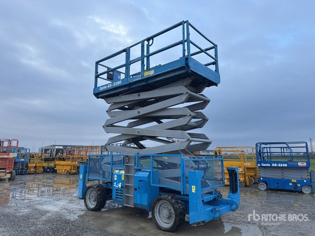 2008 Genie GS-5390RT Diesel Scissor Lift - Nacelle ciseaux: photos 1 2008 Genie GS-5390RT Diesel Scissor Lift - Nacelle ciseaux: photos 1