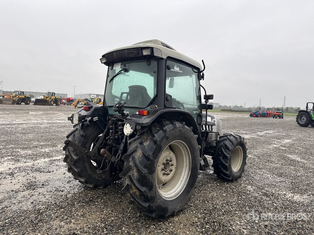 2012 Lamborghini R2.90 4WD Tractor - Tracteur agricole: photos 3 2012 Lamborghini R2.90 4WD Tractor - Tracteur agricole: photos 3