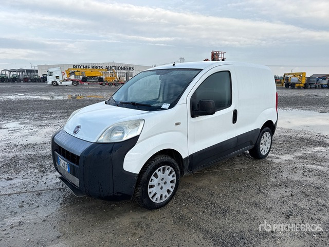 2013 Fiat Fiorino Automobile - Camion fourgon: photos 1 2013 Fiat Fiorino Automobile - Camion fourgon: photos 1