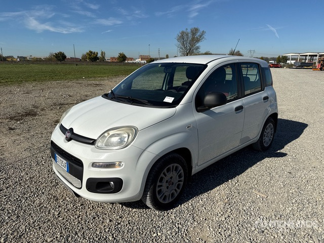 2013 Fiat Panda Automobile - Voiture: photos 1 2013 Fiat Panda Automobile - Voiture: photos 1