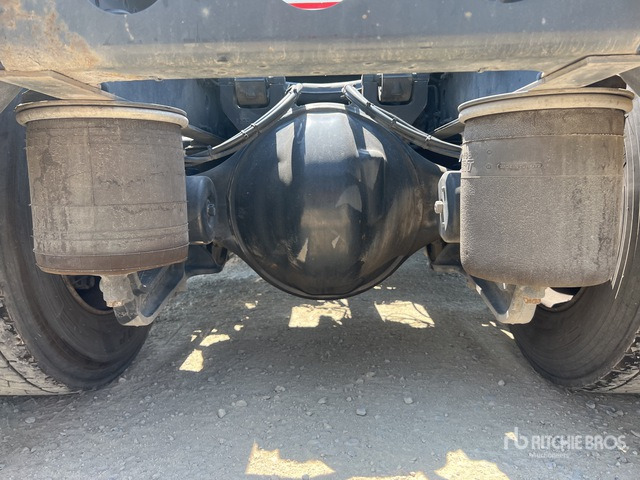 2013 MAN TGX 18.480 4x2 S/A Sleeper Truck Tractor - Broyeur/ Épareuse: photos 5 2013 MAN TGX 18.480 4x2 S/A Sleeper Truck Tractor - Broyeur/ Épareuse: photos 5