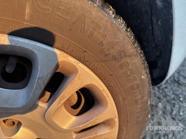 2014 Fiat Panda Automobile - Voiture: photos 5 2014 Fiat Panda Automobile - Voiture: photos 5