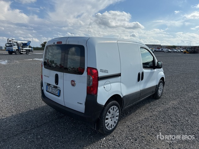 2015 Fiat Fiorino Autocarro furgonato - Fourgonnette: photos 4 2015 Fiat Fiorino Autocarro furgonato - Fourgonnette: photos 4