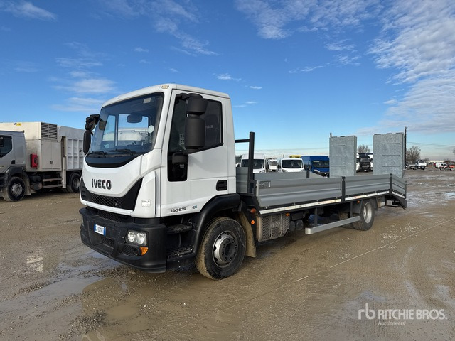 2015 Iveco 140E19 4x2 Flatbed Truck - Camion plateau: photos 1 2015 Iveco 140E19 4x2 Flatbed Truck - Camion plateau: photos 1