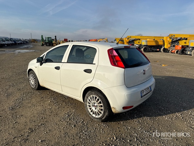 2018 Fiat Grande Punto Van Truck - Voiture: photos 2 2018 Fiat Grande Punto Van Truck - Voiture: photos 2