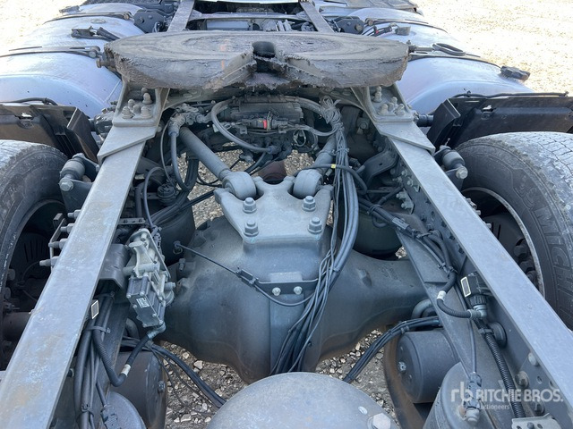 2019 Volvo FH 420 4x2 S/A Sleeper Truck Tractor - Broyeur/ Épareuse: photos 5 2019 Volvo FH 420 4x2 S/A Sleeper Truck Tractor - Broyeur/ Épareuse: photos 5