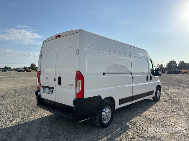2020 Peugeot Boxer 333 L3H2 2.2 BLUEHDU 140CV S&S Van Truck - Fourgonnette: photos 4 2020 Peugeot Boxer 333 L3H2 2.2 BLUEHDU 140CV S&S Van Truck - Fourgonnette: photos 4