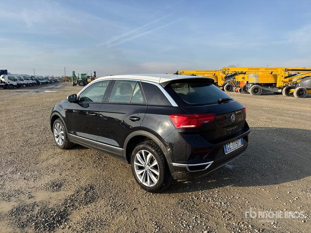 2020 Volkswagen T-Roc 1.5 TSI ACT BUSINESS DSG SUV - SUV: photos 2 2020 Volkswagen T-Roc 1.5 TSI ACT BUSINESS DSG SUV - SUV: photos 2