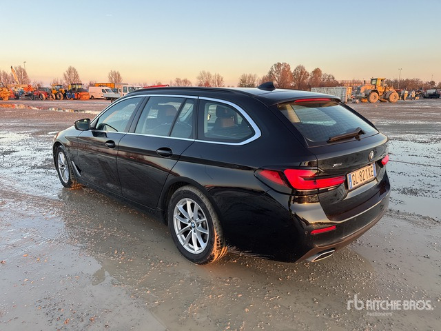 2022 BMW 520D XDRIVE BUSINESS AUTO TOURING Automobile - Voiture: photos 2 2022 BMW 520D XDRIVE BUSINESS AUTO TOURING Automobile - Voiture: photos 2