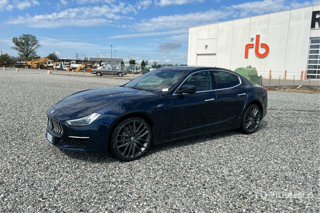 2022 Maserati Ghibli 2.0 330CV 48V MHEV GT AUTO Automobile - Voiture: photos 3 2022 Maserati Ghibli 2.0 330CV 48V MHEV GT AUTO Automobile - Voiture: photos 3