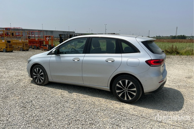 2022 Mercedes-Benz Classe B 160 B 250 E PLUG-IN HYBRID BUS Automobile - Voiture: photos 1 2022 Mercedes-Benz Classe B 160 B 250 E PLUG-IN HYBRID BUS Automobile - Voiture: photos 1