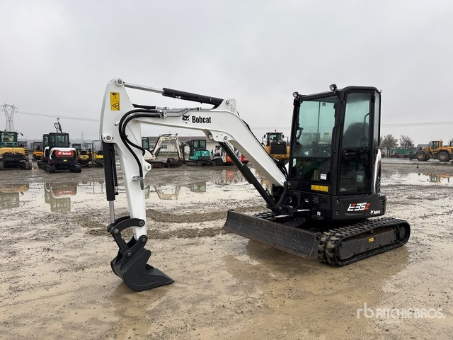 2024 Bobcat E35Z Mini Excavator: <6.6t - Mini pelle: photos 1 2024 Bobcat E35Z Mini Excavator: <6.6t - Mini pelle: photos 1