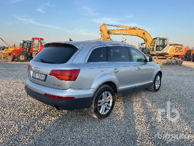 AUDI Q7 - Voiture: photos 3 AUDI Q7 - Voiture: photos 3