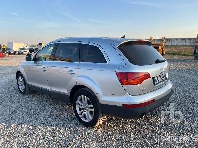 AUDI Q7 - Voiture: photos 2 AUDI Q7 - Voiture: photos 2